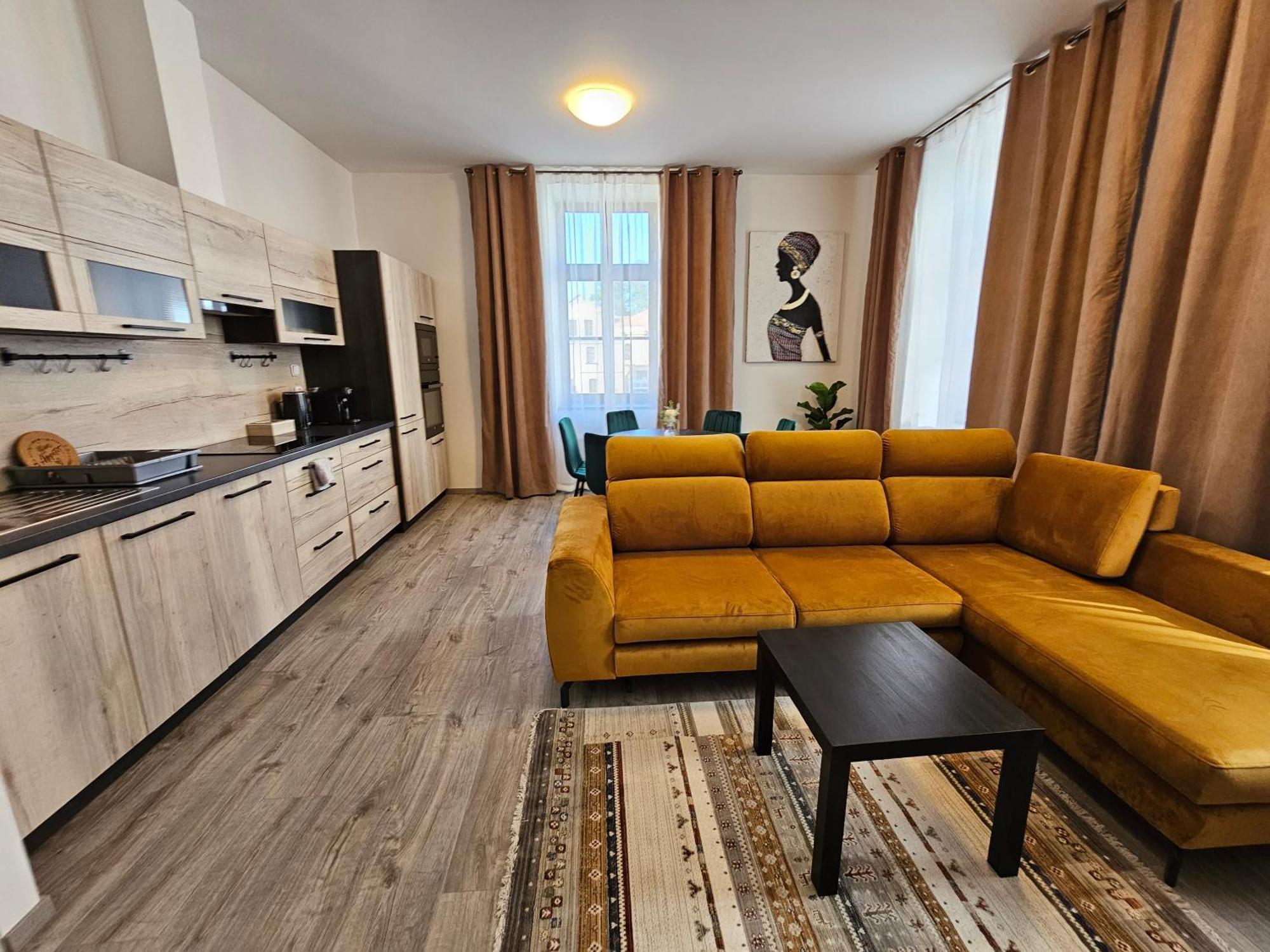 Velky Byt 3+Kk Klicperova, 2 Loznice Hradec Králové Extérieur photo