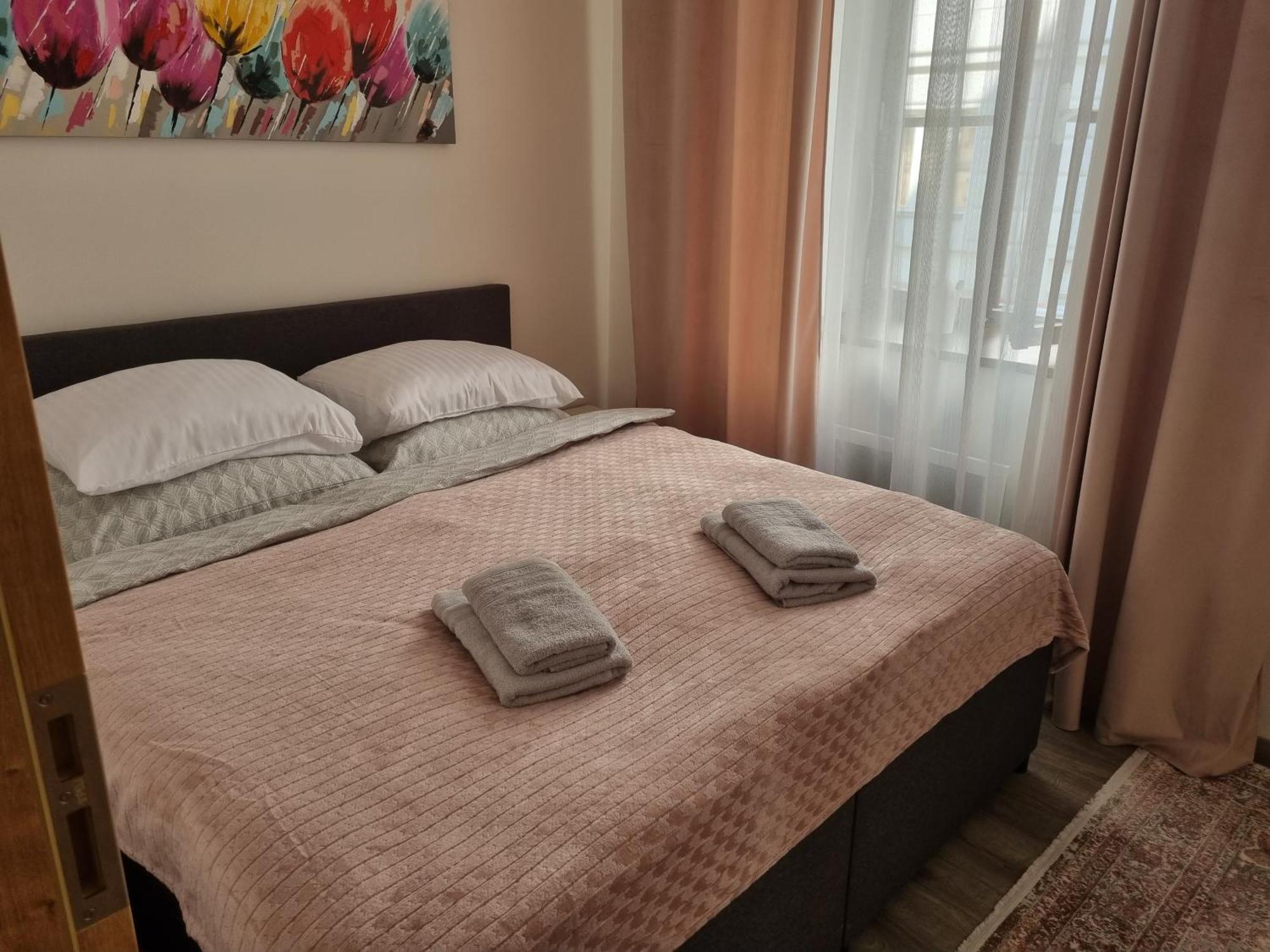 Velky Byt 3+Kk Klicperova, 2 Loznice Hradec Králové Extérieur photo